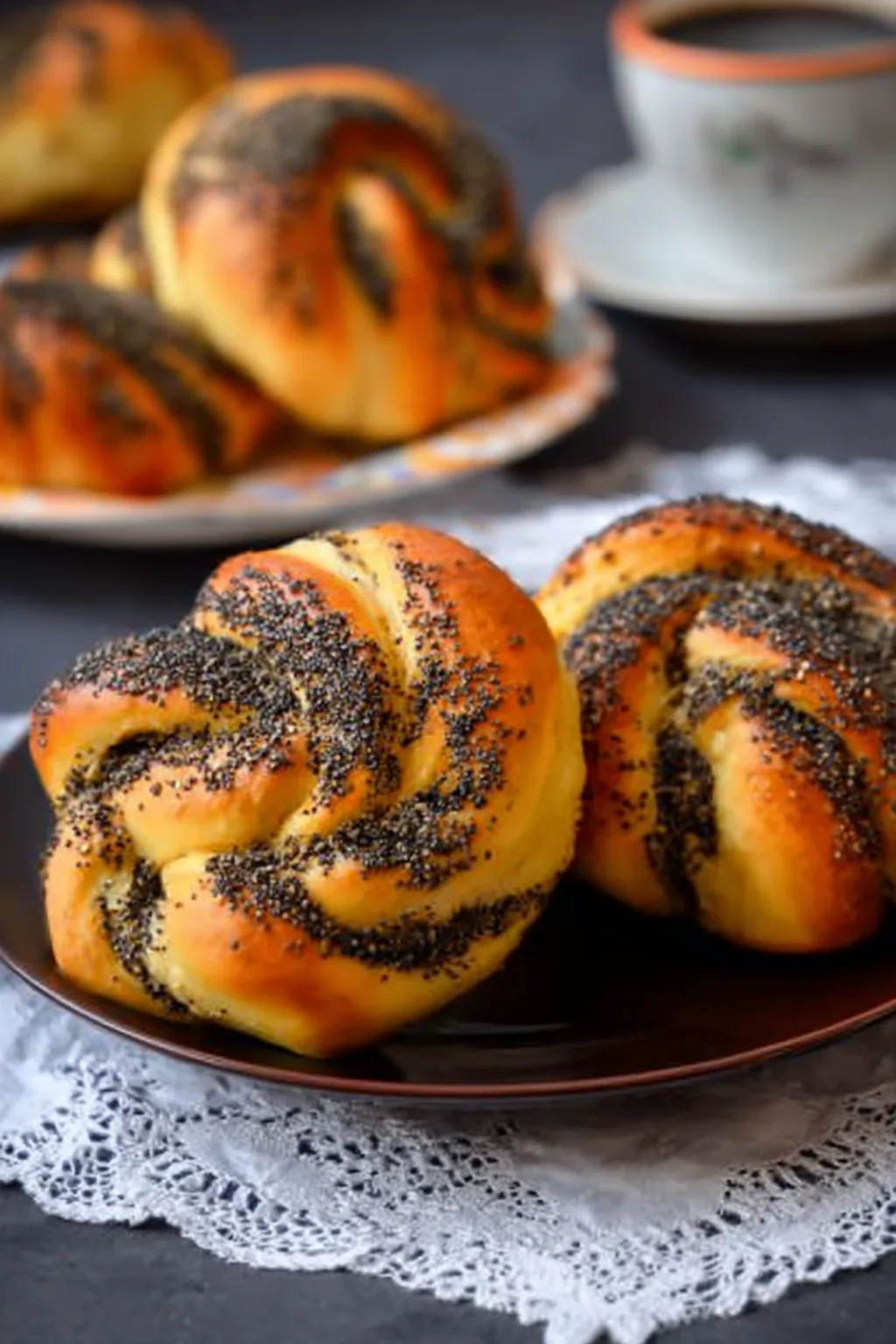 Булочки с маком