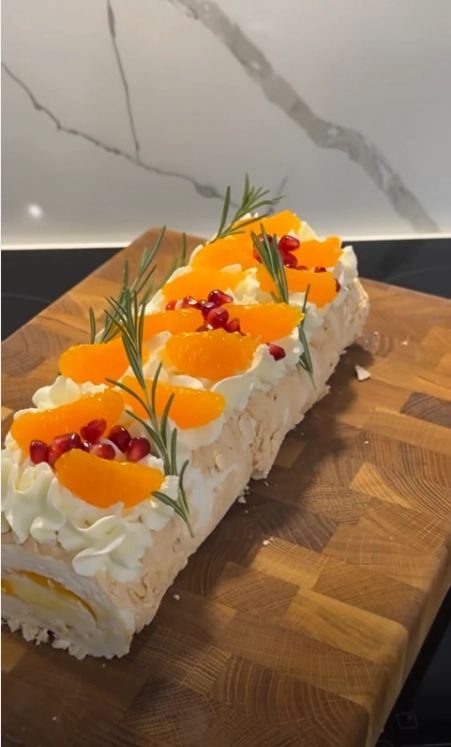 Меренговый рулет с мандаринами (Пузаков | Рецепты)